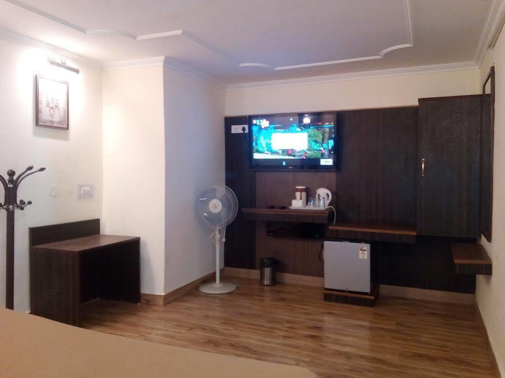 Torrentium Lodge Шимла Экстерьер фото