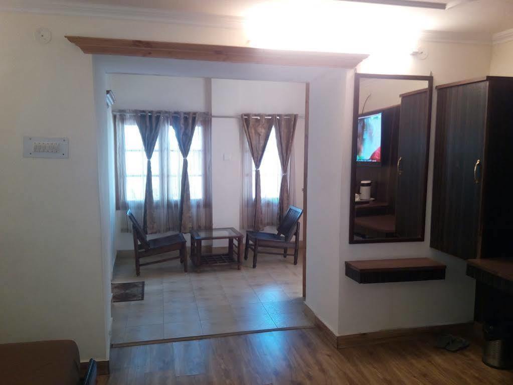 Torrentium Lodge Шимла Экстерьер фото