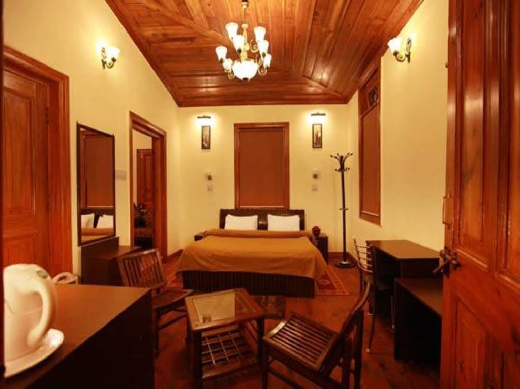 Torrentium Lodge Шимла Экстерьер фото